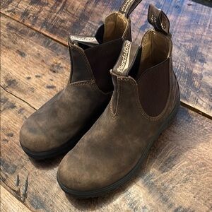 Blundstone Brown Leather Chelsea Boots
